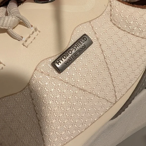 Cobb Hill New Balance Sneakers - Picture 10 of 10